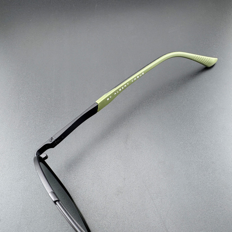 عینک آفتابی خلبانی (Aviator) مردانه آلبرت وگ مدل JS8528-C04-P144 Polarized Flex