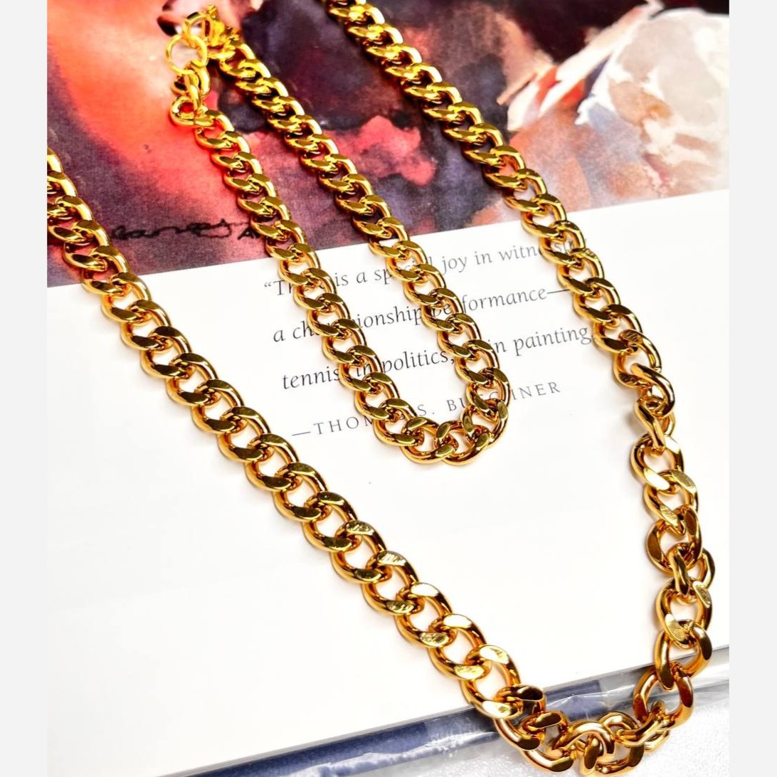 ست گردنبند و دستبند مردانه مدل  کارتیر Cartier جنس استیل عیار 316 رنگ کاملا ثابت کد ztk (پس کرایه)