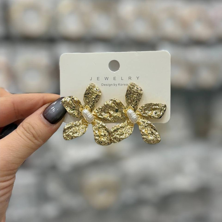 گوشواره فشن زنانه و دخترانه مینیمال دفرمه طرح آویز رنگ ثابت تنوع مدل کدgy