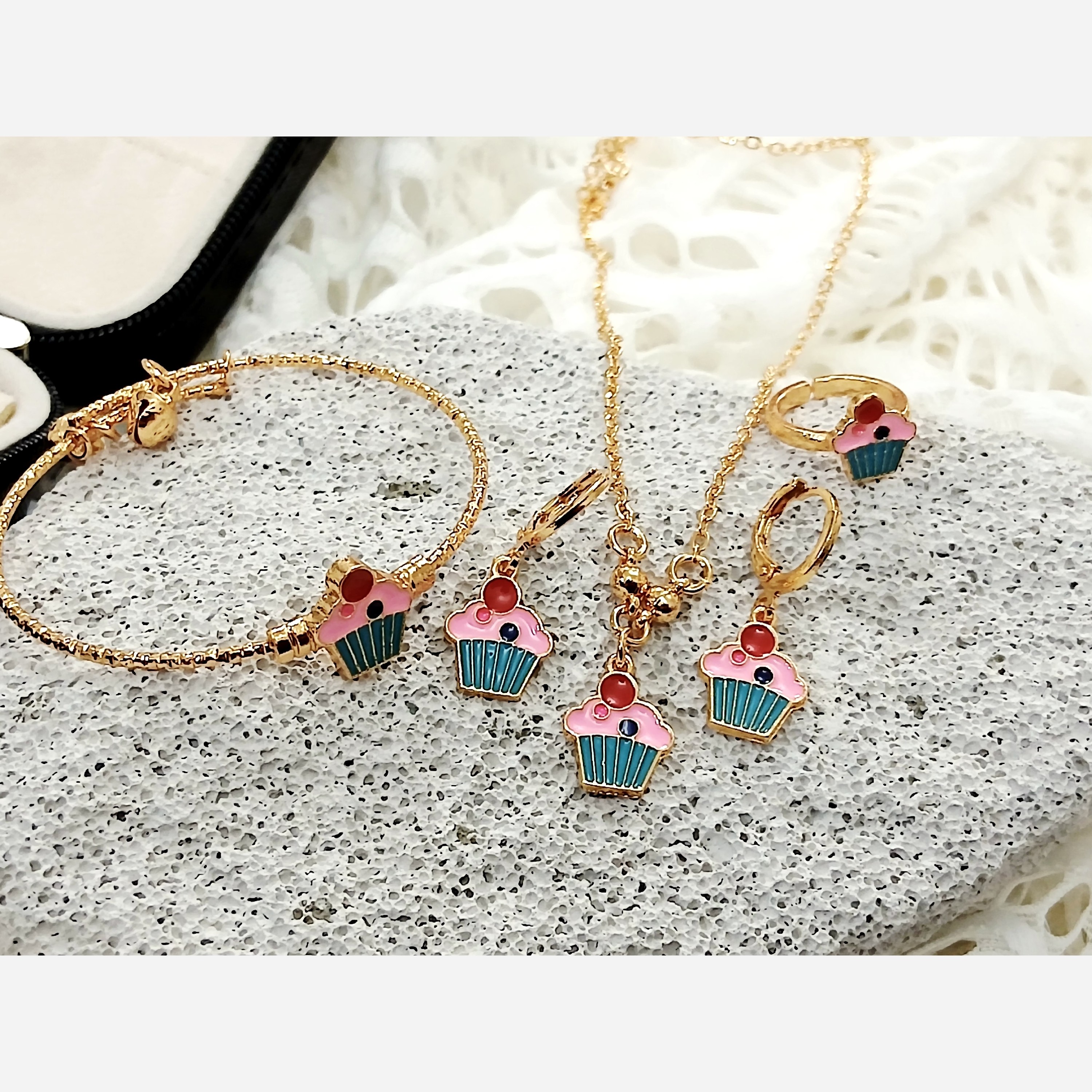 سرویس بچه گانه فانتزی خاص و شیک درجه یک