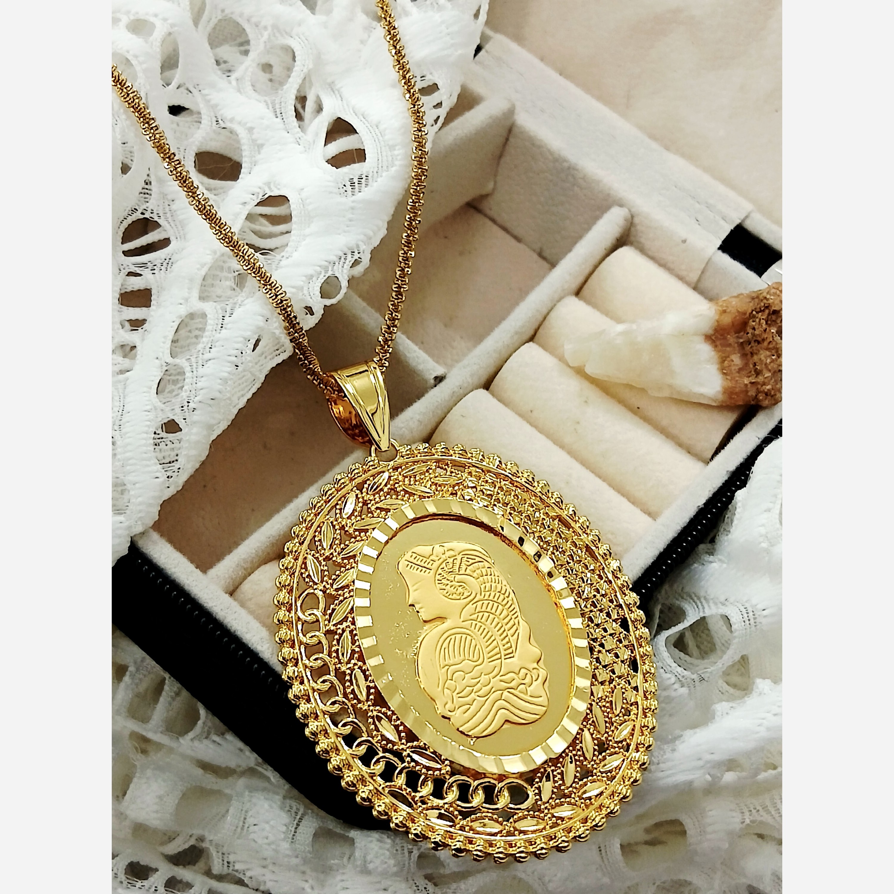گردنبند طرح طلا تراش مارک اصلی
