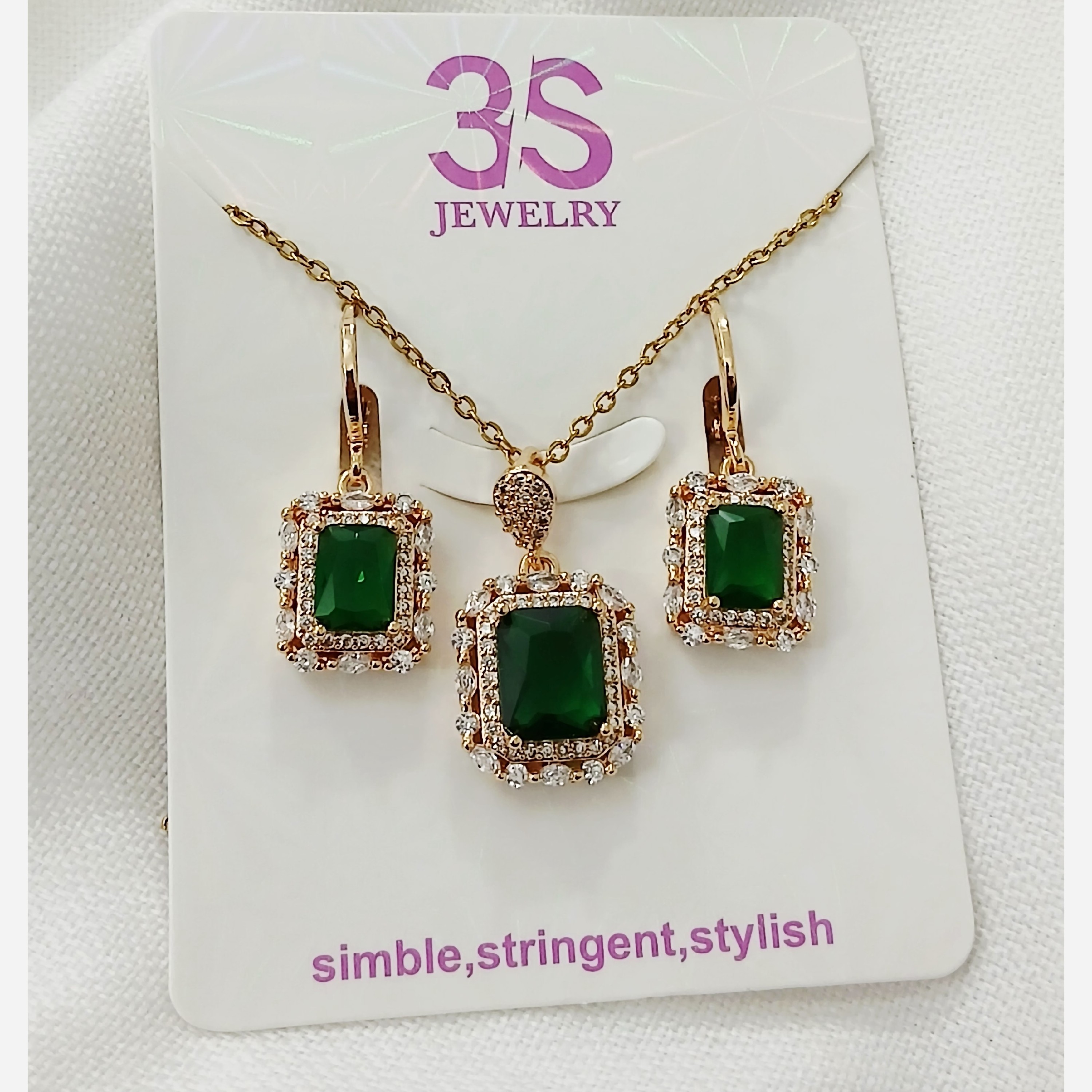 نیم ست طلایی خاص نگین دار طرح طلا خاص