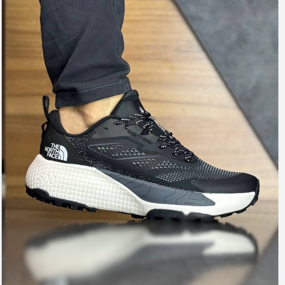 کتونی تریل رانینک نورث فیس مردانه مدل  north face altamesa