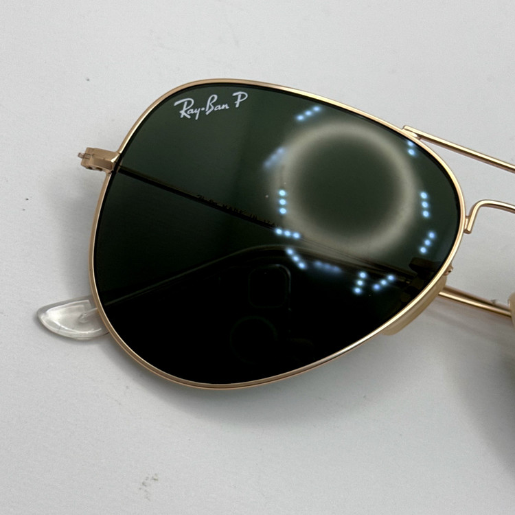 عینک ریبن خلبانی شیشه سنگ پلاریزه سبز با فریم طلایی به همراه پک کامل ریبن کد Rayban RB 3026 (ارسال رایگان)