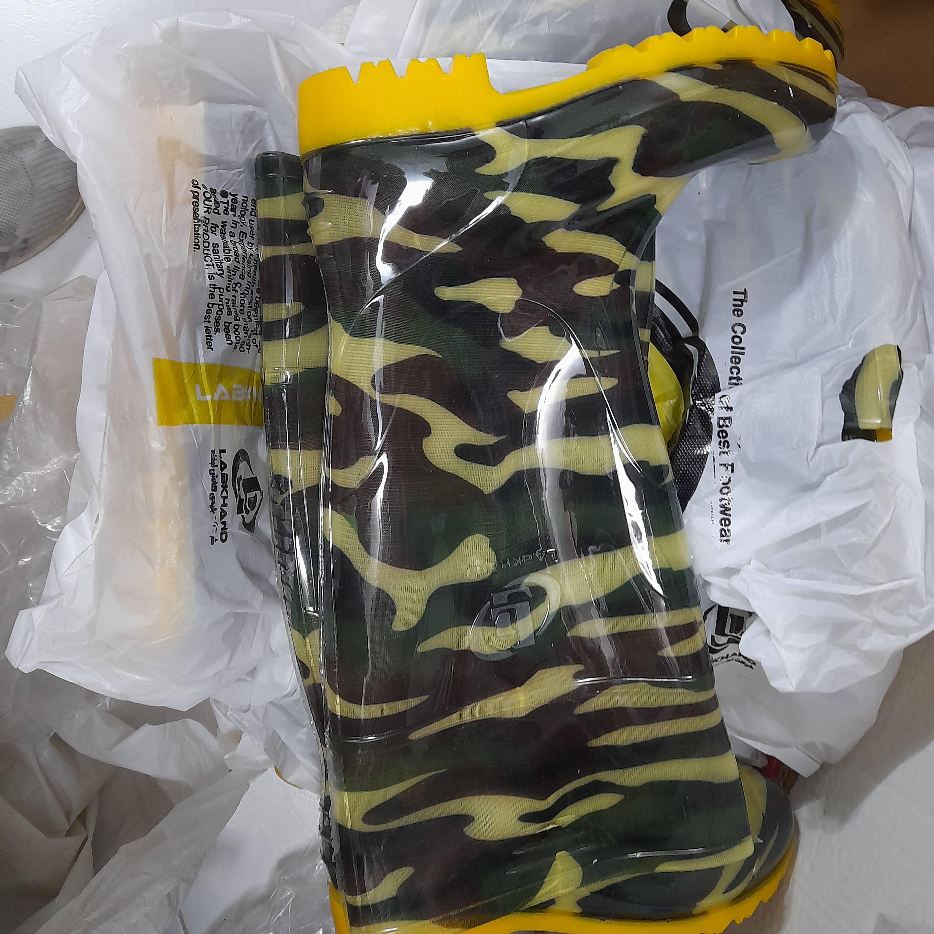 چکمه مردانه استتار بلند مردانه،طرح چریکی،سایز 40تا45،چکمه باغبانی و چکمه صیادی برند نسیم و شیما و لبخندو رهاورد