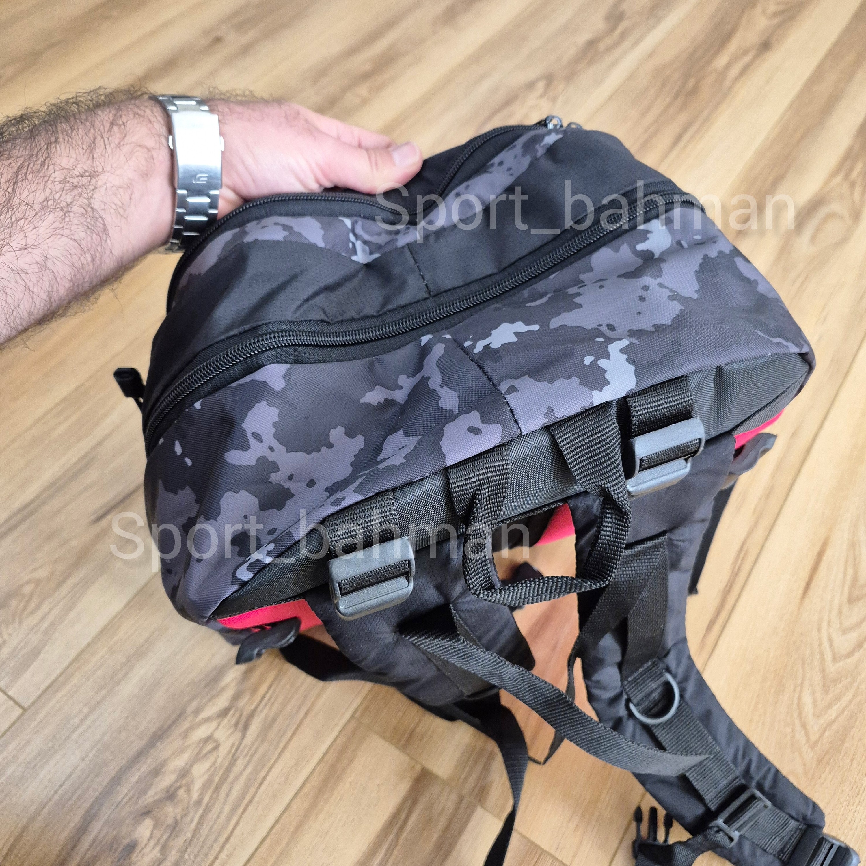 کوله کوهنوردی 60 لیتری جاکفشی دار